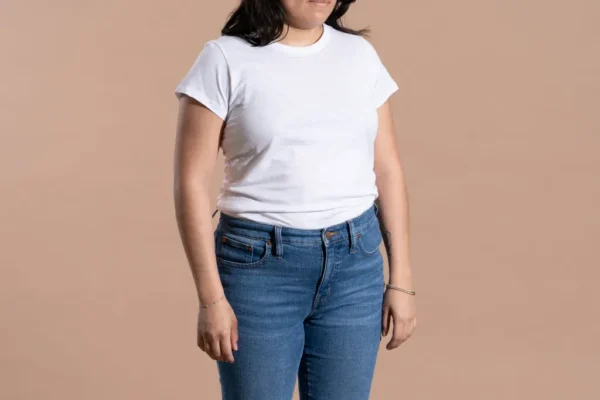 Sort t shirt til kvinder